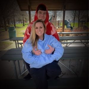 Meet your Posher, Cassity